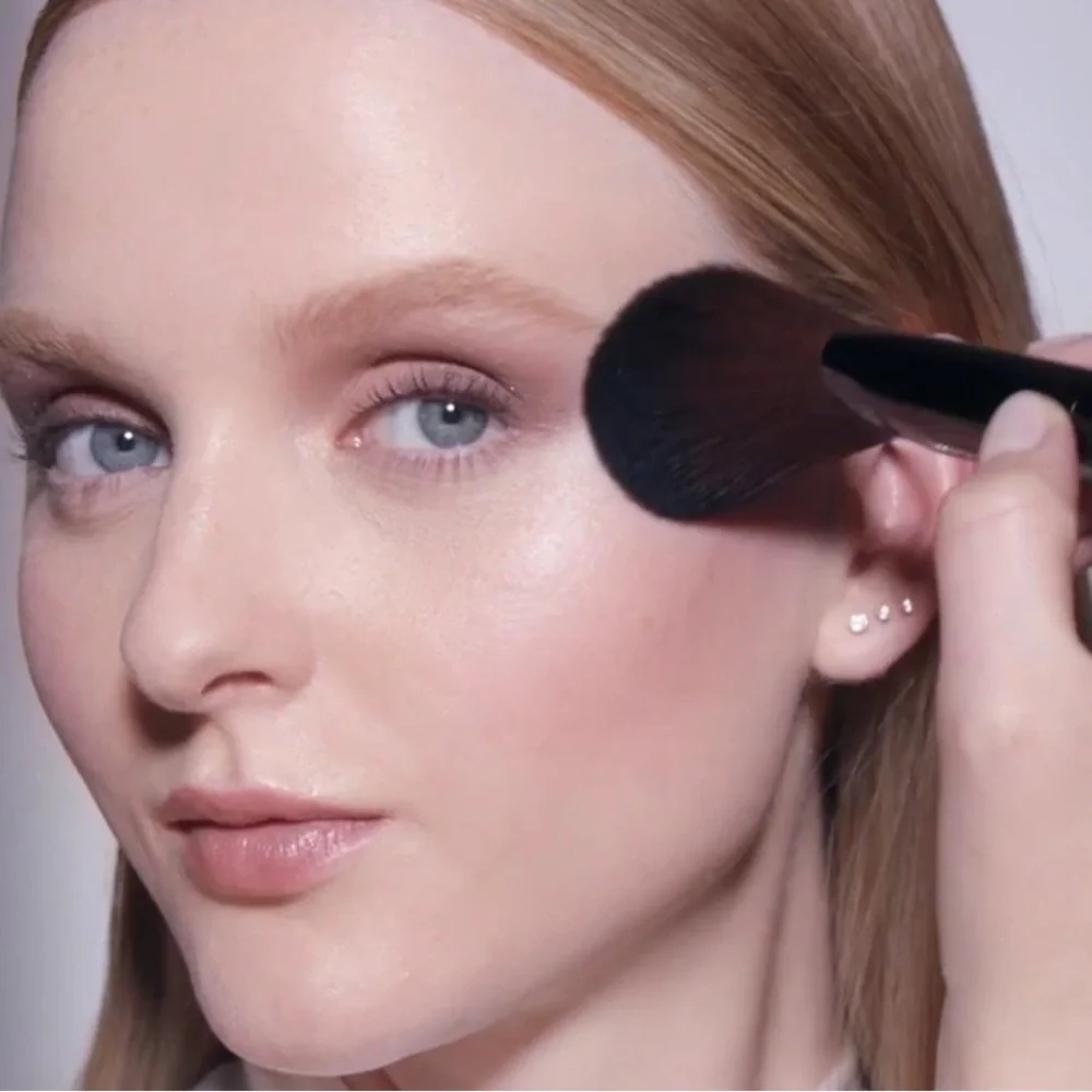 Laura Mercier Translucent Loose Setting Powder Light Catcher